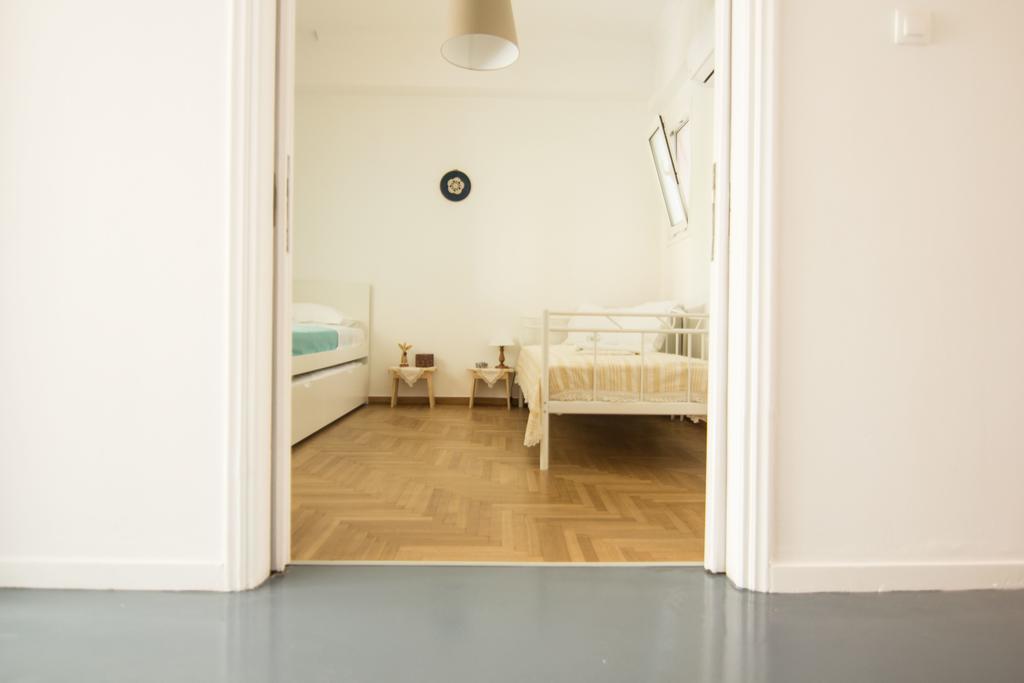 Athenian Blue - Family Apt 5' Minutes From Acropolis Museum Exterior photo
