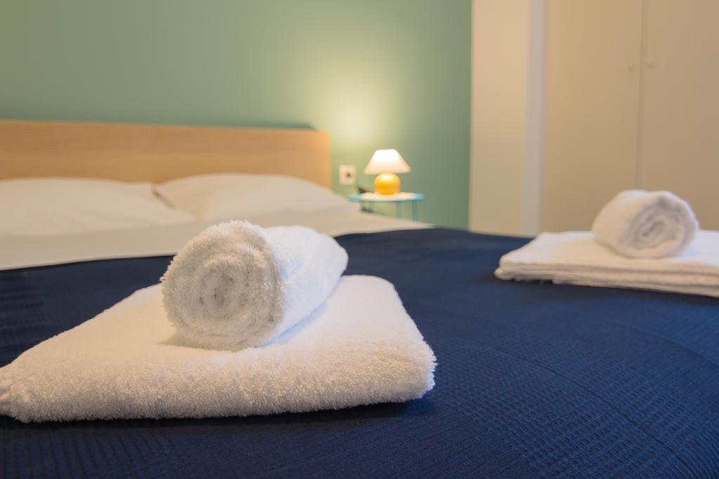 Athenian Blue - Family Apt 5' Minutes From Acropolis Museum Exterior photo